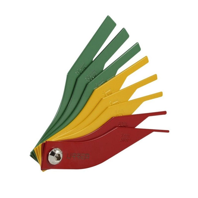 Calibrador de balatas métrico de 8 hojas por color, 2337 Urrea - Tool Ferreterías / Ferretodo - Herramientas y material de construcción.